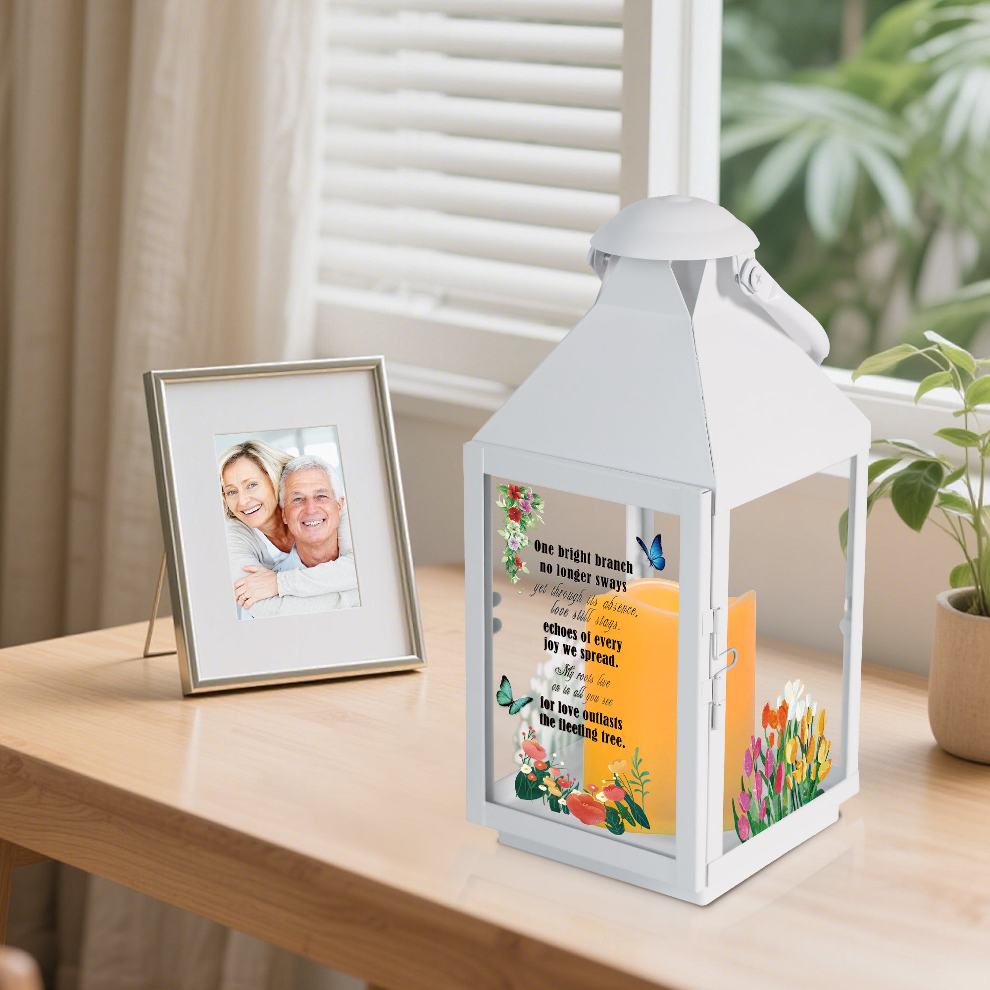 Memorial Lantern Bereavement Gifts in Memory of Loved One – Solar LED Candle Sympathy Gift for Loss of Mother, Father, Family(Tulip Butterfly)